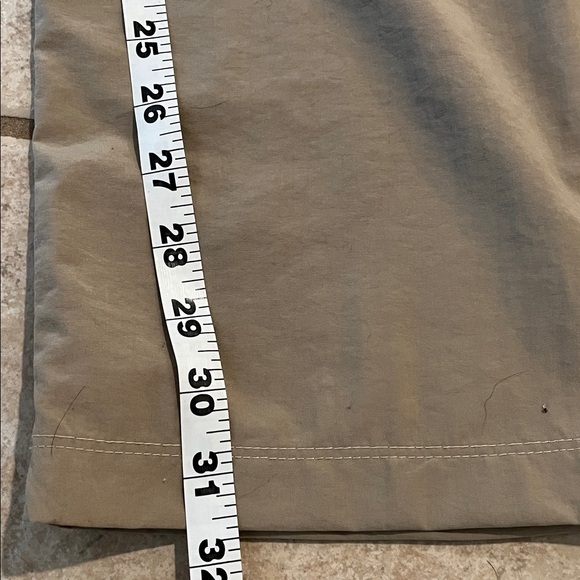 The North Face Women’s Lightweight Convertible Beige Cargo Pants - XL - NWT - Picture 3 of 9